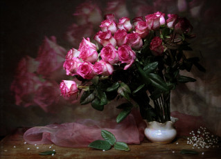Картинка цветы розы букет отражение платок