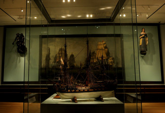 Картинка разное рельефы статуи музейные экспонаты экспонат корабль