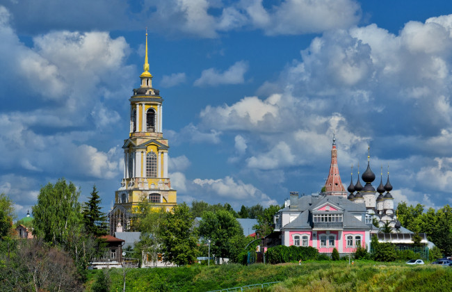 Обои картинки фото города, православные, церкви, монастыри, колокольня, купола