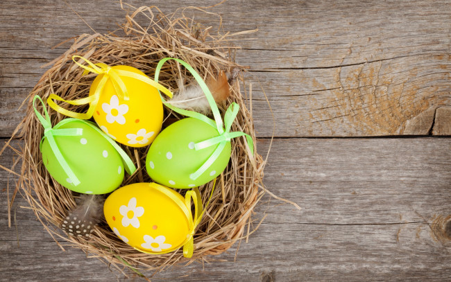 Обои картинки фото праздничные, пасха, holiday, happy, colorful, весна, easter, wood, яйца, spring, eggs