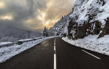 Картинка природа дороги горы снег дорога