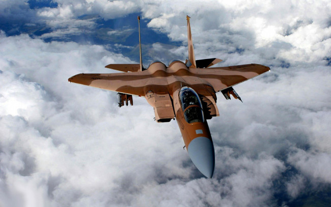 Обои картинки фото авиация, боевые самолёты, облака, eagle, f-15, истребитель, mcdonnell, douglas