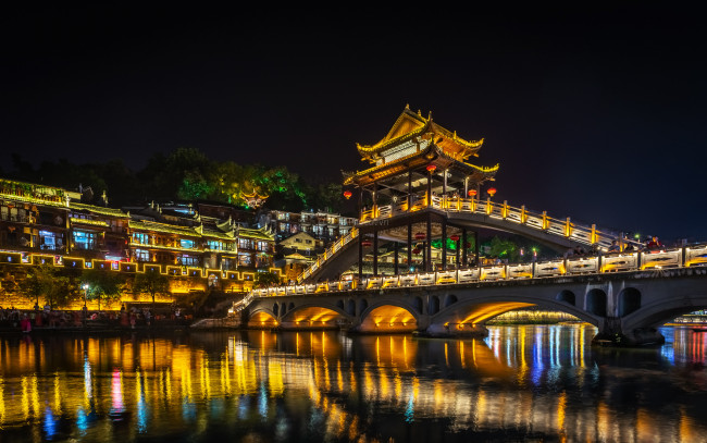 Обои картинки фото phoenix ancient town,  hunan,  china, города, - огни ночного города, простор
