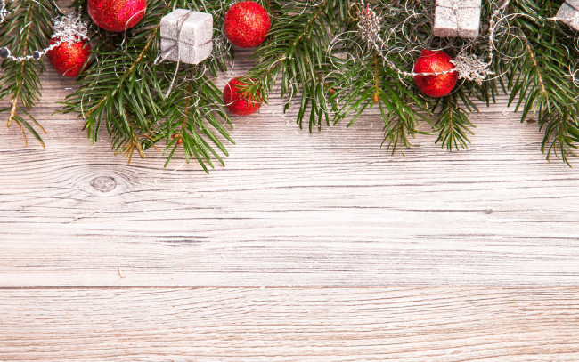 Обои картинки фото праздничные, украшения, шары, christmas, decoration, новый, год, рождество, снежинки, ветки, new, year