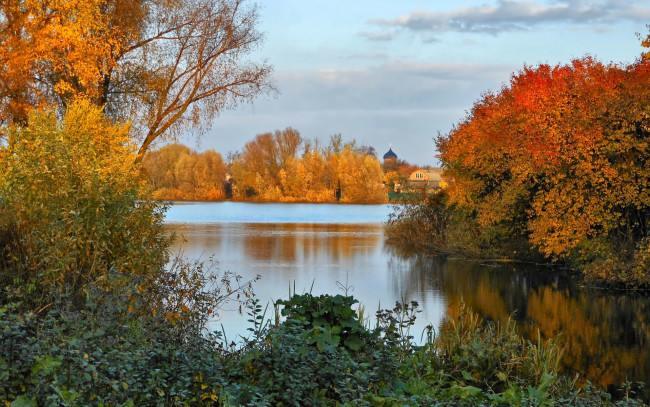 Обои картинки фото природа, реки, озера, осень, пейзаж, река, деревья