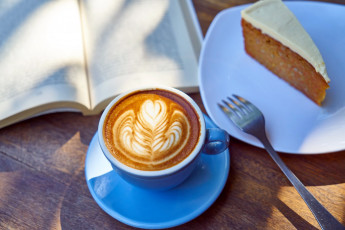 Картинка еда кофе +кофейные+зёрна книга пирожное