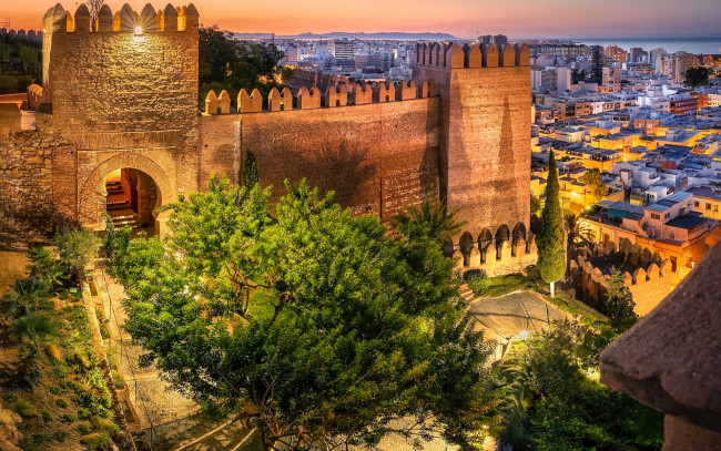 Обои картинки фото alcazaba de malaga, spain, города, - дворцы,  замки,  крепости, alcazaba, de, malaga