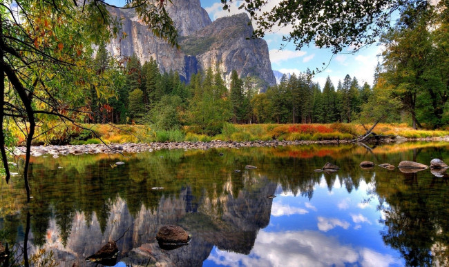 Обои картинки фото природа, реки, озера, горы, лес, озеро, осень