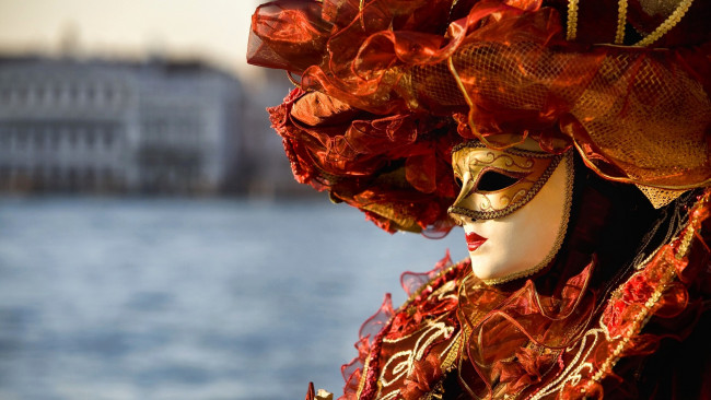 Обои картинки фото разное, маски, карнавальные, костюмы, венеция, карнавал, красный