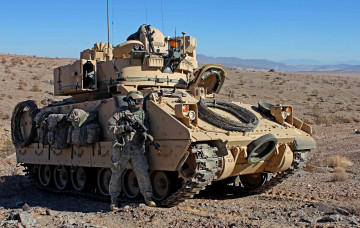 Картинка техника военная+техника пустыня легкий танк