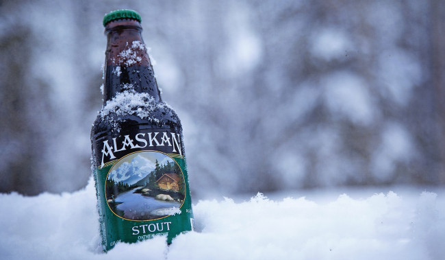 Обои картинки фото бренды, бренды напитков , разное, пиво, зима, снег, бутылка