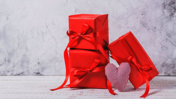 Картинка праздничные подарки+и+коробочки подарки сердечко