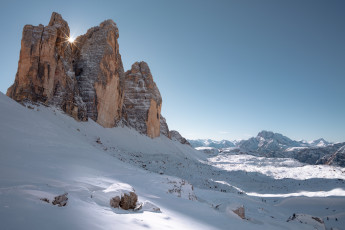 Картинка природа горы пейзаж скалы снег небо три пика лаваредо