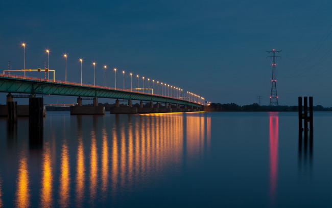 Обои картинки фото города, мосты, ночь, мост, река