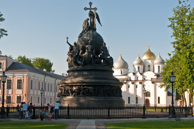 Обои картинки фото великий новгород, города, - памятники,  скульптуры,  арт-объекты, великий, новгород, памятник, тысячилетие, россии