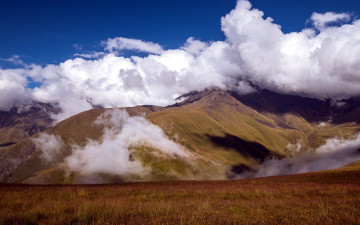 Картинка природа горы вершины облака