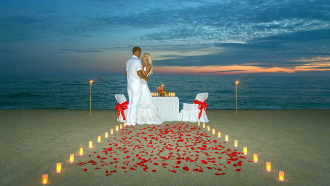 Обои картинки фото разное, мужчина женщина, море, свечи, влюбленные