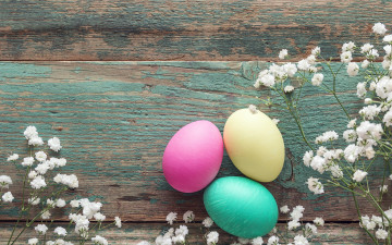 Картинка праздничные пасха цветы eggs spring happy flowers яйца крашеные easter wood decoration весна