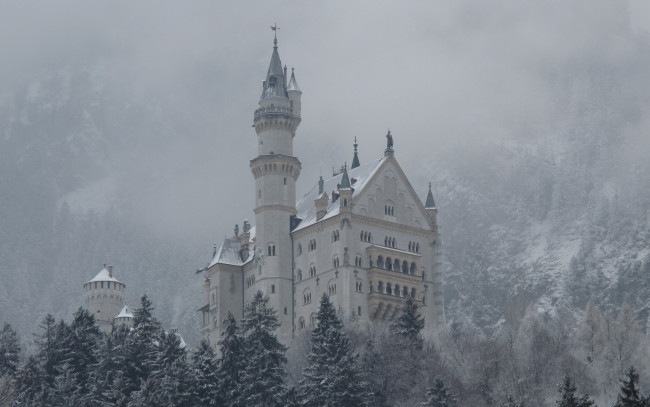 Обои картинки фото города, замок, нойшванштайн, германия, горы, снег, зима