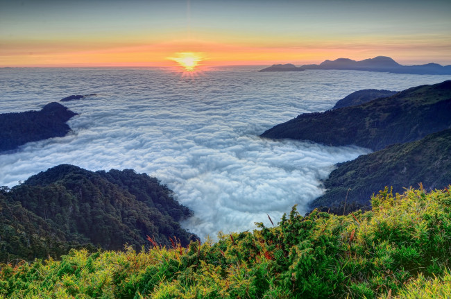 Обои картинки фото hehuanshan, taiwan, природа, горы, hehuan, mountain, тайвань, закат, облака