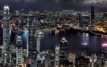 Картинка гонконг +вид+на+залив+виктория города гонконг+ китай здания огни дома небоскребы панорама город