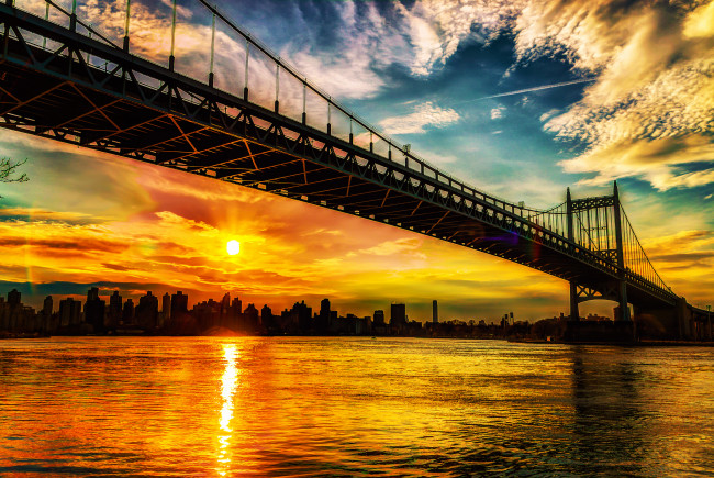 Обои картинки фото robert f,  kennedy bridge, города, нью-йорк , сша, город, мост, зарево, закат