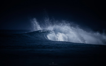 Картинка природа моря океаны море волны брызги океан волна