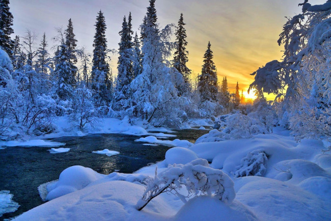 Обои картинки фото природа, зима, снег, деревья, закат, небо, рекa, облака, лед