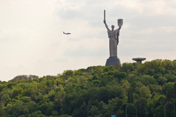 Картинка города киев+ украина самолет родина-мать