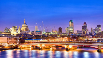 Картинка города лондон+ великобритания краны огни здания река мост вечер город