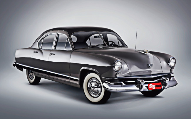 Обои картинки фото 1951 kaiser deluxe, автомобили, kaizer, kaiser, deluxe, golden, dragon, 4k, ретро, 1951, люкс
