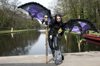Картинка разное маски карнавальные костюмы демон рога крылья череп