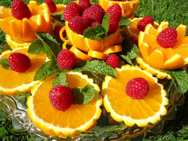 Обои картинки фото еда, фрукты,  ягоды, малина, апельсин