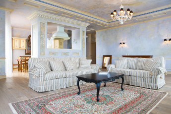 Картинка интерьер гостиная обстановка комната голубая мебель