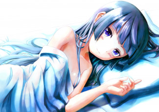 Картинка аниме oreimo взгляд грудь простынь лежит девушка gokou ruri