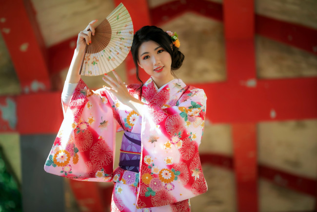 Обои картинки фото девушки, - азиатки, азиатка, кимоно, веер