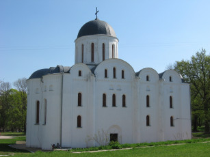 Картинка города православные церкви монастыри деревья трава