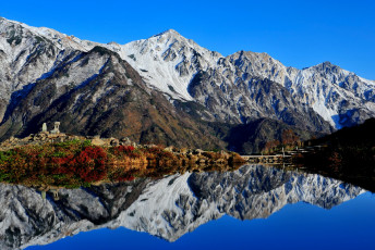 Картинка природа реки озера камни снег горное озеро