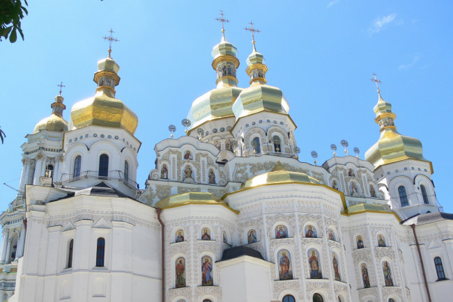 Обои картинки фото киев, михайловский, собор, города, украина, купола, иконы