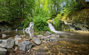 Картинка природа водопады лето зелень водопад река лес