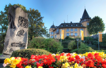 Картинка genovevaburg+германия города замки+германии genovevaburg германия замок цветы
