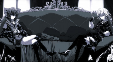 Картинка аниме touhou carbon бант чепчик tan диван сидят девушки арт сапоги подушки монохромное izayoi sakuya hakurei reimu