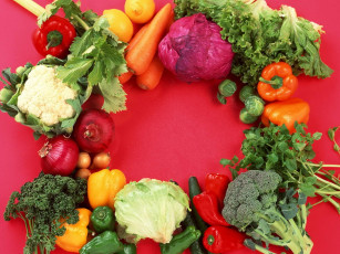 обоя еда, овощи, болгарский, перец, помидор, брокколи, кукуруза, имбирь, маис, цветная, капуста, красный, оранжевый, зелёный, белый, фон