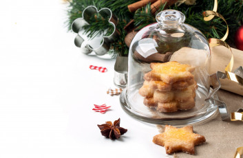 Картинка праздничные угощения мишура печенье бадьян