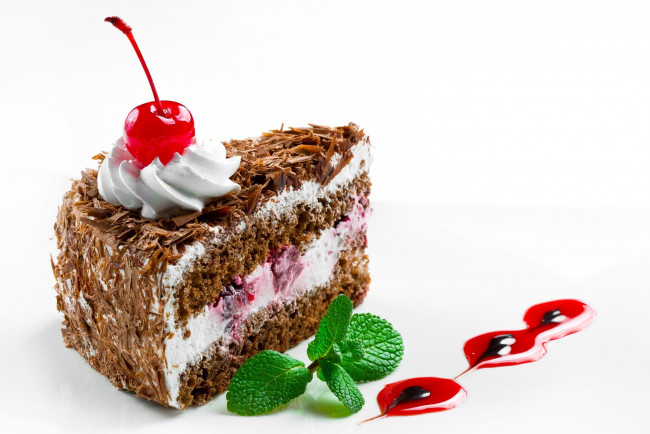 Обои картинки фото еда, торт, только, mint, cherries, chocolate, пирожное, сладкое, крем, десерт, cake, dessert, food, cream, вишни, мяты, шоколад