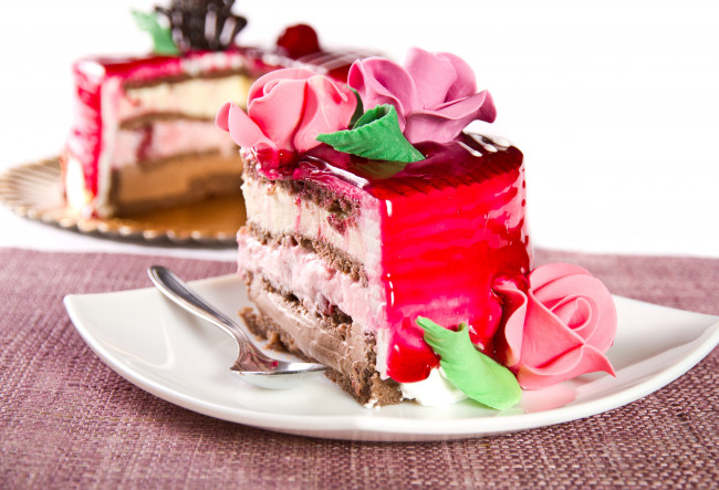 Обои картинки фото еда, торт, только, крем, розовый, кусочек, желе, розы, десерт, шоколад