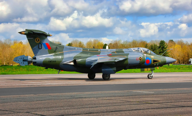 Обои картинки фото blackburn buccaneer, авиация, боевые самолёты, истребитель