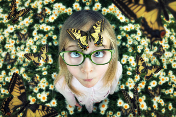 Картинка разное дети девочка бабочки очки ромашки