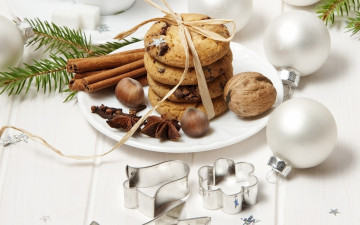 Картинка праздничные угощения орехи корица шарики печенье