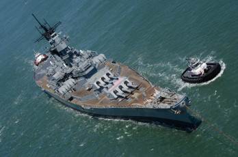 Картинка корабли крейсеры +линкоры +эсминцы океан линкор bb-61 айова рябь вода uss iowa